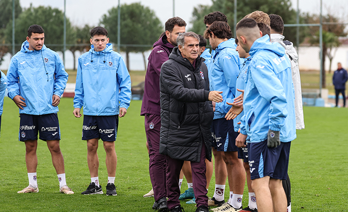 ŞENOL GÜNEŞ’TEN U19 TAKIMINA ZİYARET